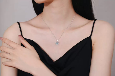 Zestaw biżuterii z moissanitem Sweet Heart – srebrny (naszyjnik z sercem)