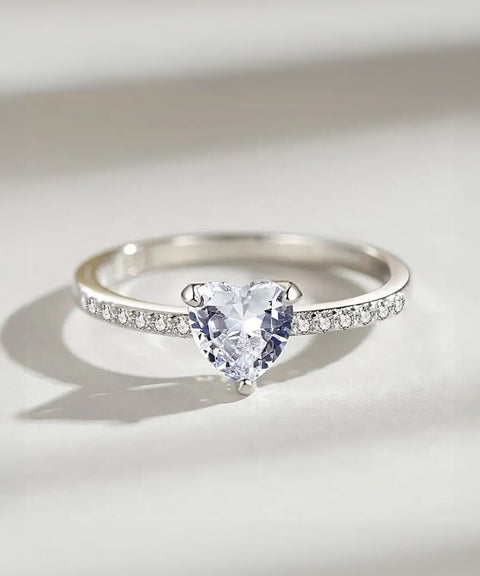 Pierścionek Moissanit Amore