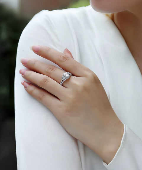 Pierścionek Moissanit Oris - Złoty