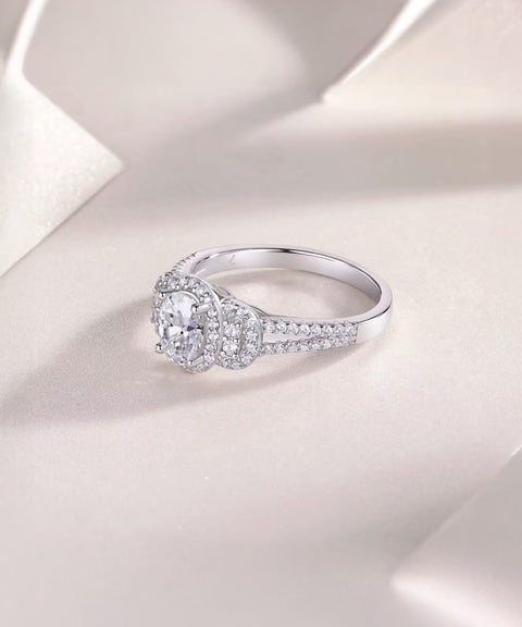 Pierścionek Moissanit Oris - Złoty