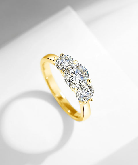 Pierścionek Moissanit Tria - Złoto