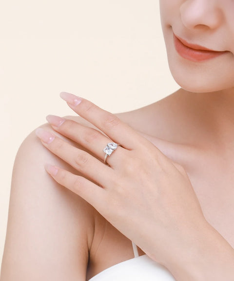 Moissanitowy pierścionek Ombre - złoty