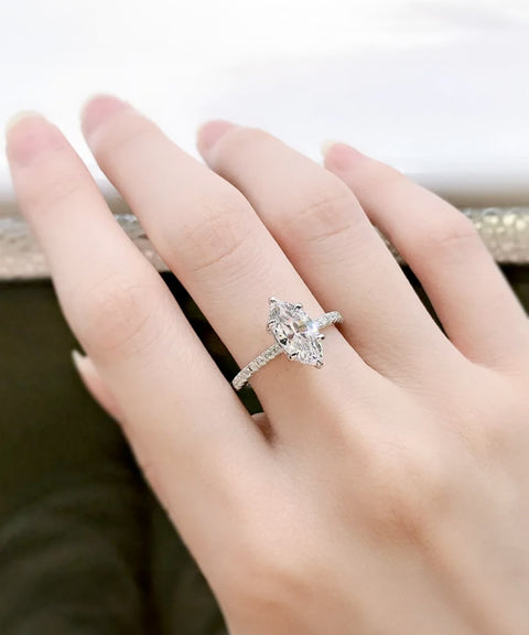 Pierścionek z moissanitem Destino - złoto